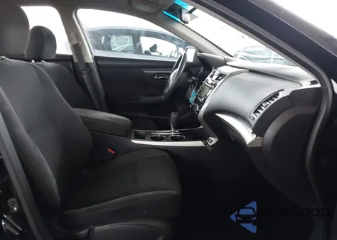 2015 Nissan Altima 2.5 S z USA, uszkodzony, nr VIN 1N4AL3AP0FC182756